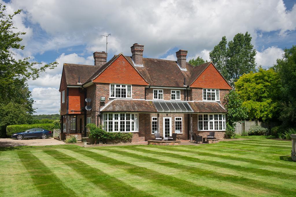 Claverton Hotel Battle Exterior photo