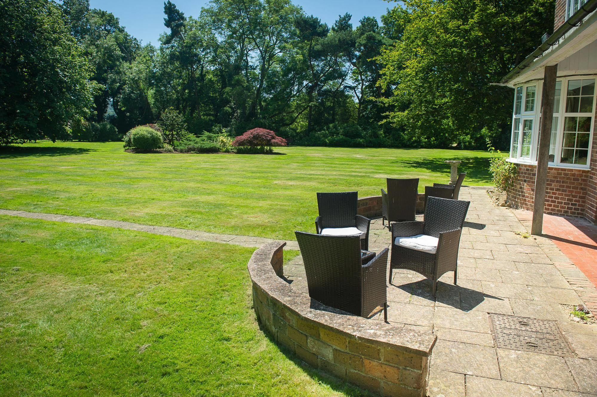 Claverton Hotel Battle Exterior photo